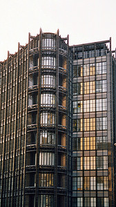 伦敦办事处线条摩天大楼商业建筑王国城市高科技天空中心办公室背景图片
