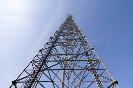 兆赫单元格塔镀锌通讯收音机天线天空蓝色频率背景
