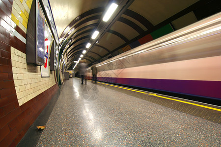 地铁速度城市旅行者火车交通平台运输背景图片
