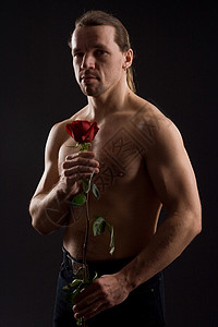 玫瑰的阴暗面红色兴趣运动员眼睛头发阴影黑色皮肤男人身体背景