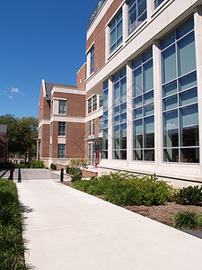 伦贝格现代砖建中心办公室玻璃学院入口人行道建筑学大学校园学校背景