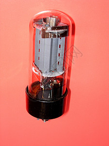电子管技术收音机工程管子红色背景图片