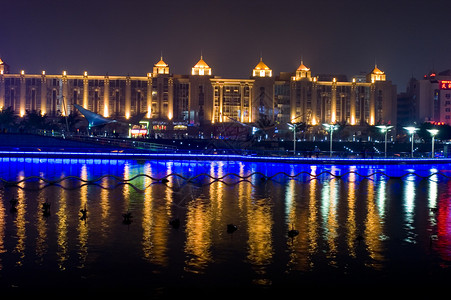 南通夜景与Haohe河相伴的夜市风景建筑学反射建筑亮度景观发光城市背景