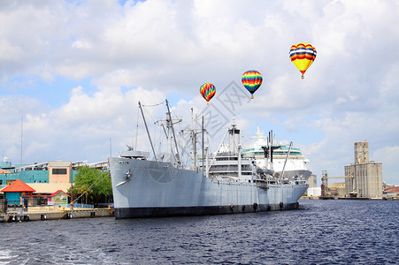 有色水坦帕佛罗里达港编队空气天空气球天际热气银行运动港口建筑物背景