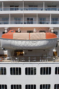救生船情况衬垫甲板窗户游轮白色血管橙子高清图片