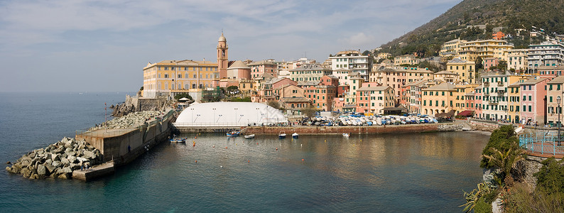 热那亚内尔维反射海滨高清图片