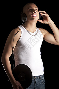 黑人的帅哥肌肉打碟机耳机无袖背心白色上衣黑色成人男人背景图片