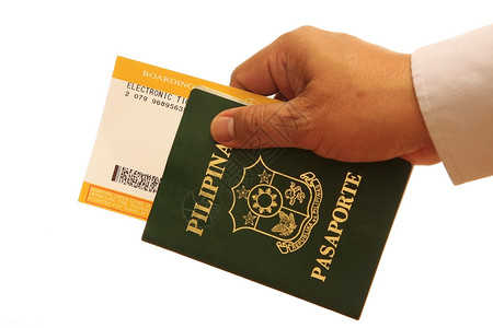 手持护照菲律宾护照高清图片