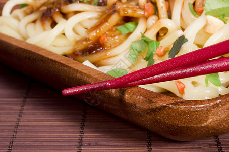 红烹饪工具闽南话美食筷子文化盘子面条味道午餐背景图片