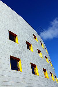 葡萄牙里斯本一座现代大楼的详情 建筑图葡萄牙里斯本景观窗户职场市中心贸易商业天空建筑财产技术背景图片