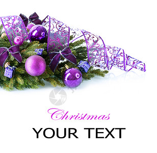 紫色花环装饰圣诞和新年的标语和装饰 孤立在白色假期艺术紫丁香季节边界玩具作品紫色场景展示背景