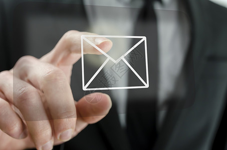 发送电子邮件商务人员触摸电子邮件图标背景