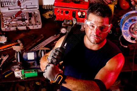 技能节素材男性机械技工维修套装男人润滑脂扳手工具蓝色职业工人工作背景