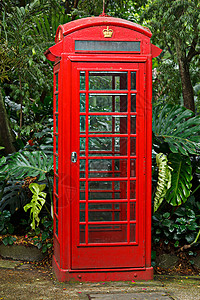 公用电话亭外部的老的高清图片