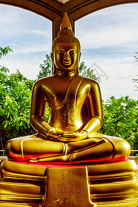 buddha 图像寺庙金子蓝色农村墙纸天空晴天叶子花园植物背景图片