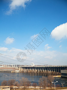 河堤流车站建筑学活力天空跑步水库水电水闸溢洪道地标背景