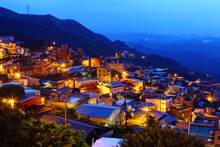 玖台湾深夜的乡丰村旅行爬坡城市村庄地标怀旧背景