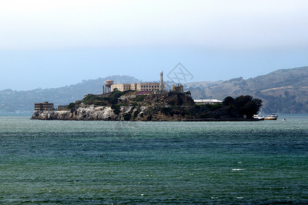 水逆退散符恶魔旅游历史国家旅行海岸线观光吸引力地标游客爬坡背景