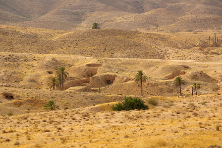穴居人突尼斯Matmata附近居住着的柏柏尔人大土豆背景