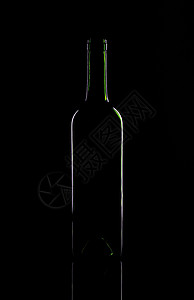 空酒瓶酒瓶反射玻璃阴影假期奢华瓶子酒精水晶白色黑色背景