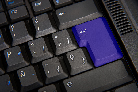 带蓝键的黑色黑键盘计算计算机电脑技术钥匙科学蓝色笔记本电子产品互联网背景图片