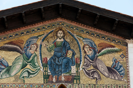 弗雷迪亚诺神圣拱廊高清图片