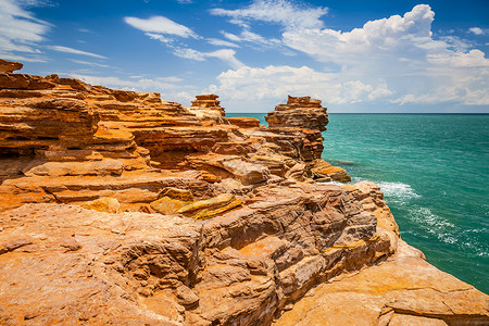 澳大利亚布罗ome环境平衡天空蓝色海浪海洋石头岩石旅游橙子背景图片