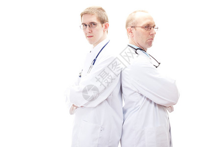 政府办副主任述职报告两名男医生背对背站立背景