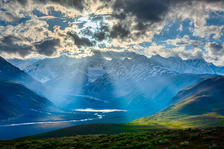 马拉穆雷斯喜马拉雅山脉的希马拉雅山地貌背景