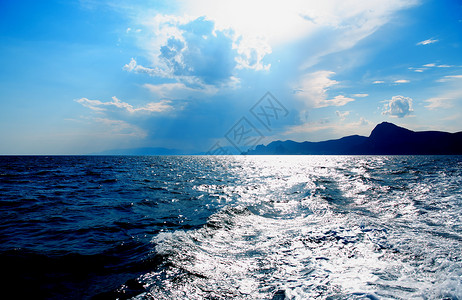 黑海自由旅行海湾太阳岩石支撑海角环境阳光导航高清图片