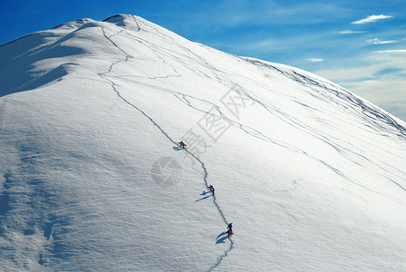 阿尔卑斯山爬山高清图片