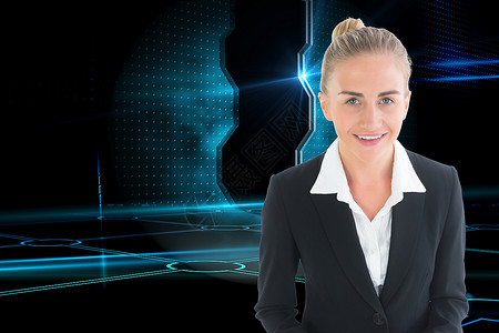持有平板牌的女商务人士的综合形象数字技术黑色女士微笑女性套装蓝色绘图商务背景图片