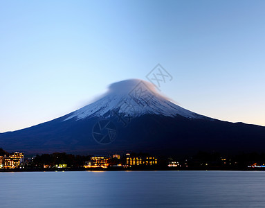 水火山日本的藤山场景公吨环境遗产反射火山风景顶峰地标背景