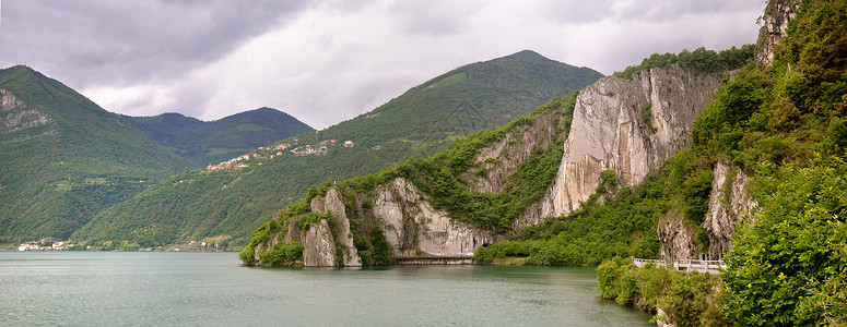 罗比伯恩斯地表湖运动产品假期旅行保护区攀岩者旅游登山者背景