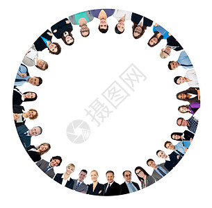 组成圆圈的多族裔多种族商业界人士背景图片