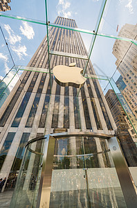 公司店铺素材纽约市 - 2013年5月14日 第五大道苹果商店背景