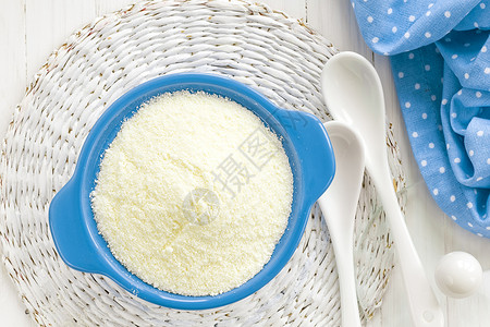粉奶饮料桌子烹饪食物地面生乳婴儿新生勺子奶制品高清图片