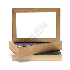 带有木材照片框的书堆手表图书框架奢华架子桌子边界鹅毛笔空白金子背景图片