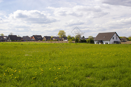 尼德莱茵村庄田园诗般的高清图片