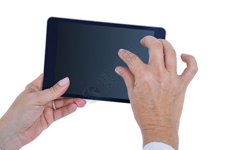 持有平板电脑Pc的医生专注触摸屏实验女性药片工作服卫生职业保健服务背景图片