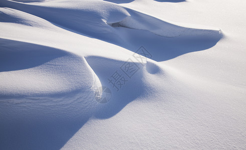 雪雪运动阴影暴风雪白色波纹场景场地曲线国家季节爬坡背景图片
