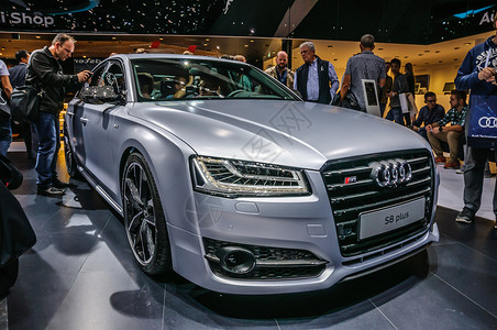 奥迪A8l2015年6月 Audi S8在宇航科学院国际会议上介绍预览汽车制造商小号速度展示车辆运输车展世界背景