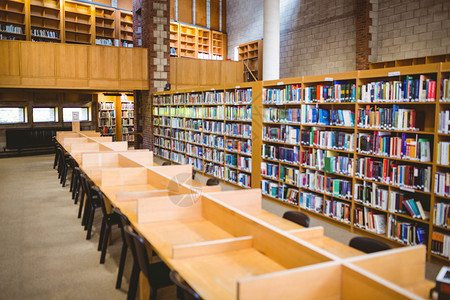 空图书馆座位高等教育校园架子椅子桌子知识文学书店学校背景图片