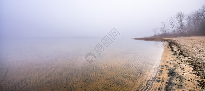 博吉空荡的孤单海滩 渥太华河高清图片