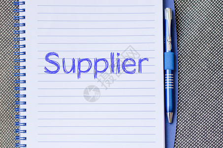 供应商在笔记本上写字物流货运战略合同资源货物制造业工作零售价格行业高清图片素材