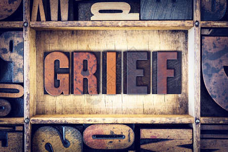 Grief 感悲伤概念高清图片
