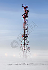 冬季时通讯塔背景图片
