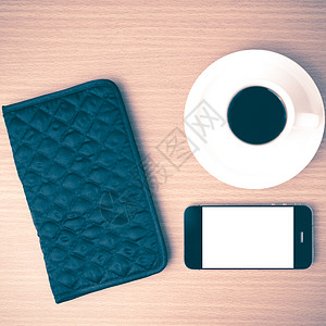 咖啡杯 电话和钱包技术商业钥匙手机咖啡白色流动水平桌子创造力背景图片