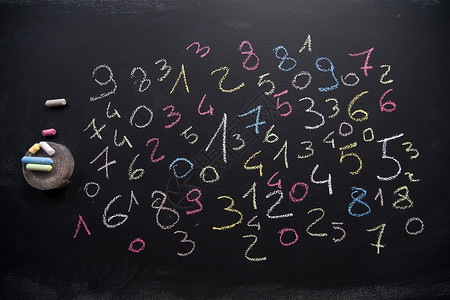 阿拉伯数字6各种有色数字研究电脑黑色科学计算办公室学校公式数学黑板背景