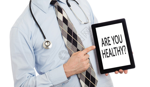 医生拿着平板电脑 你身体健康吗展示保健屏幕专家诊断医院触摸屏白色医疗监视器背景图片